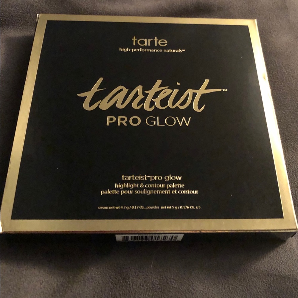 Tarte Pro Glow highlight & Contour Palette